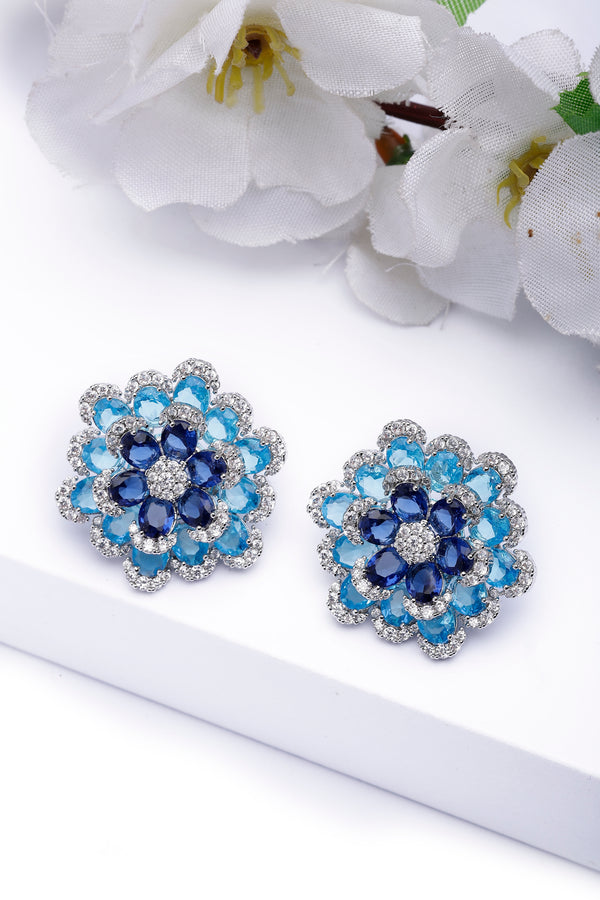 Pendientes de Stud en Capa Floral